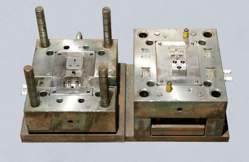 產(chǎn)品充電器外殼注塑模具